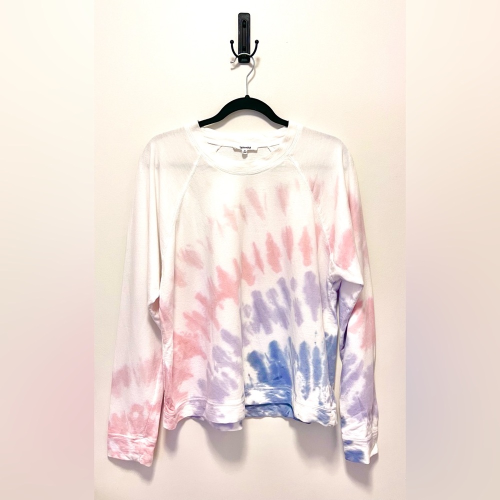 SPLENDID ~ Comfy Tye-Dye Sweatshirt🌈🩷💜🤍 (Size Medium) **NEW WITHOUT TAGS🎁**